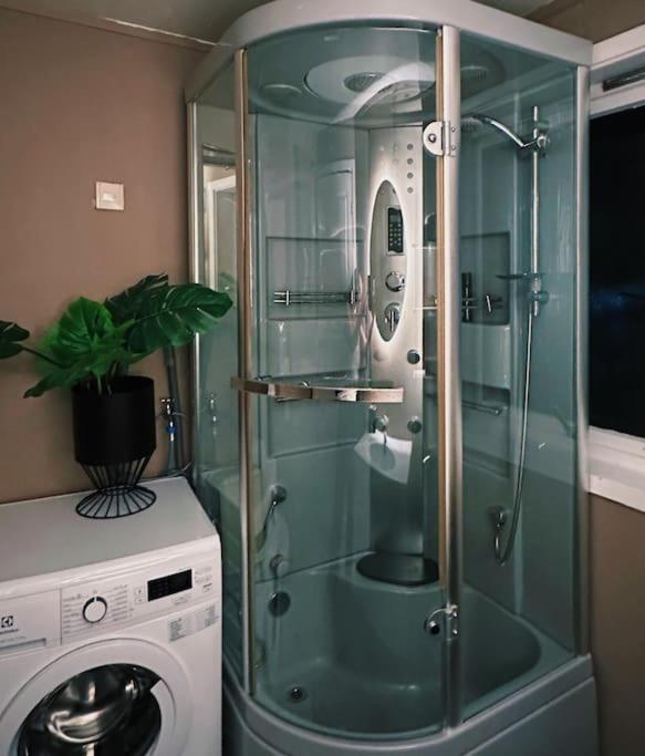 Apartment Close To Center And The Of